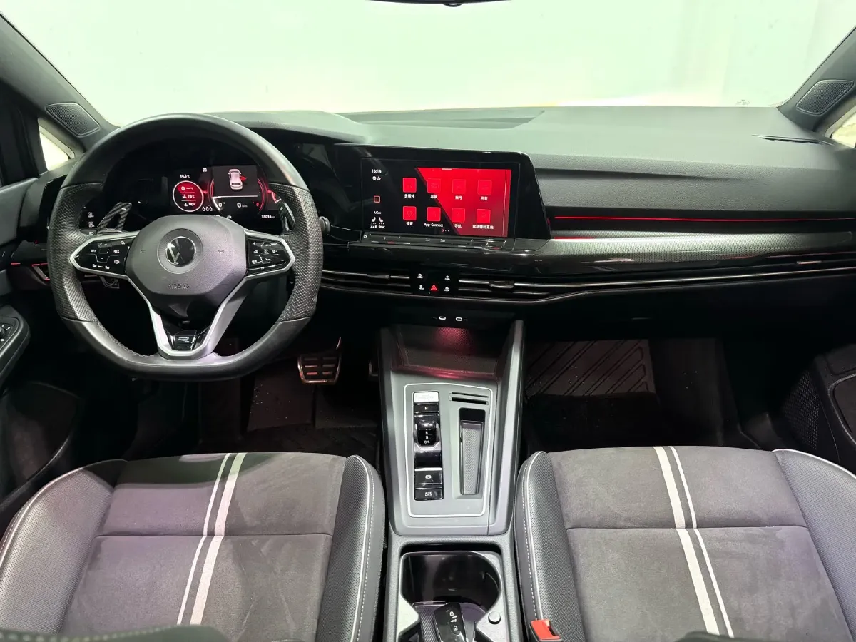 2023 Volkswagen Golf 1.4T 150HP L4 7DCT,autocango,china used car exporter,china ev exporter,chinese used car exporter,chinese used ev exporter