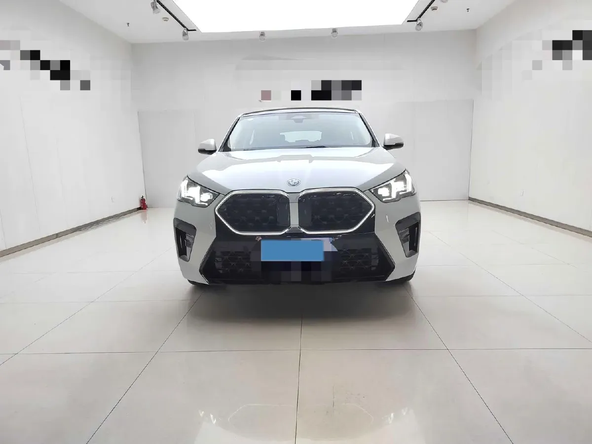 2024 BMW X2 2.0T 204HP L4 7DCT,autocango,china used car exporter,china ev exporter,chinese used car exporter,chinese used ev exporter