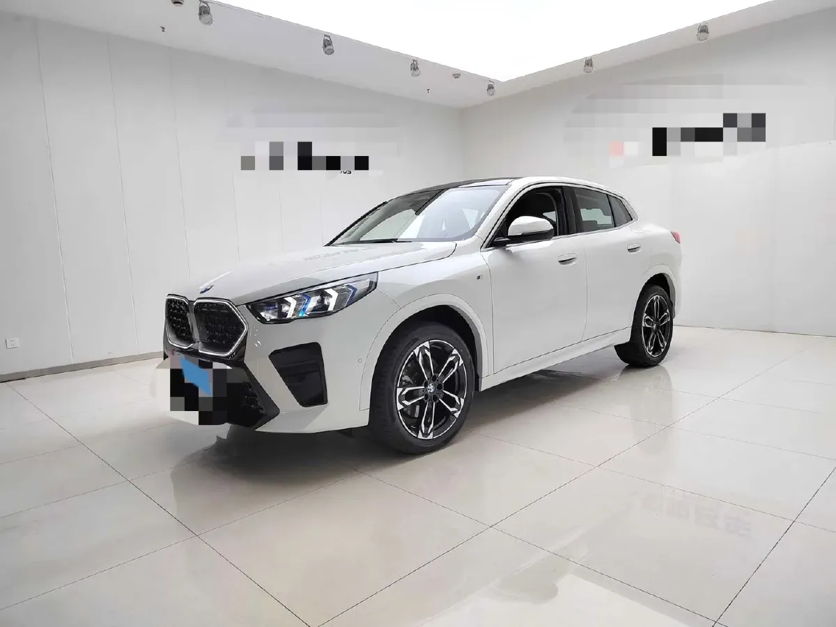 2024 BMW X2 2.0T 204HP L4 7DCT,autocango,china used car exporter,china ev exporter,chinese used car exporter,chinese used ev exporter