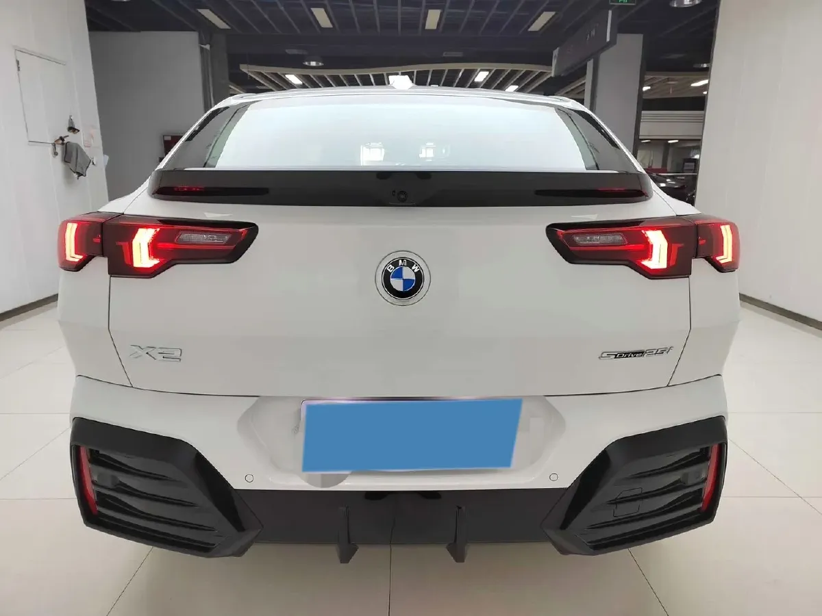 2024 BMW X2 2.0T 204HP L4 7DCT,autocango,china used car exporter,china ev exporter,chinese used car exporter,chinese used ev exporter
