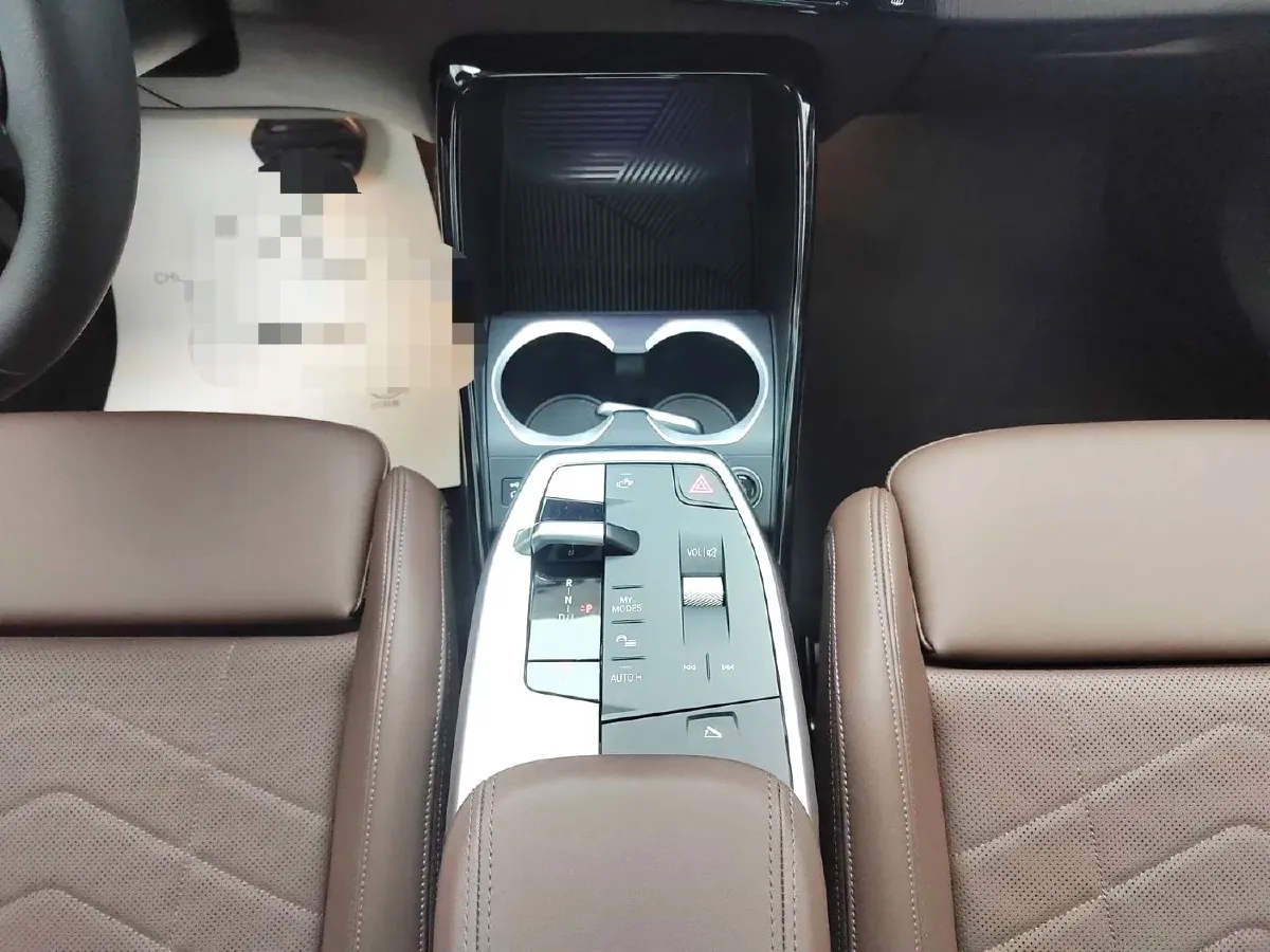 2024 BMW X2 2.0T 204HP L4 7DCT,autocango,china used car exporter,china ev exporter,chinese used car exporter,chinese used ev exporter