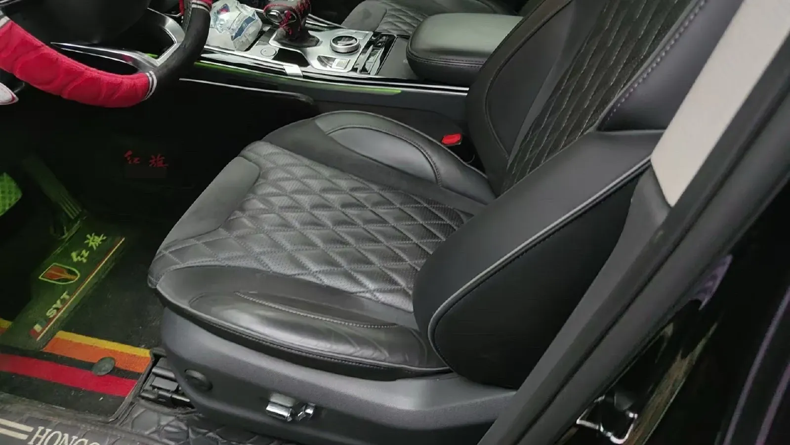 2019 HongQi HS5 2.0T 224HP L4 6AT,autocango,china used car exporter,china ev exporter,chinese used car exporter,chinese used ev exporter