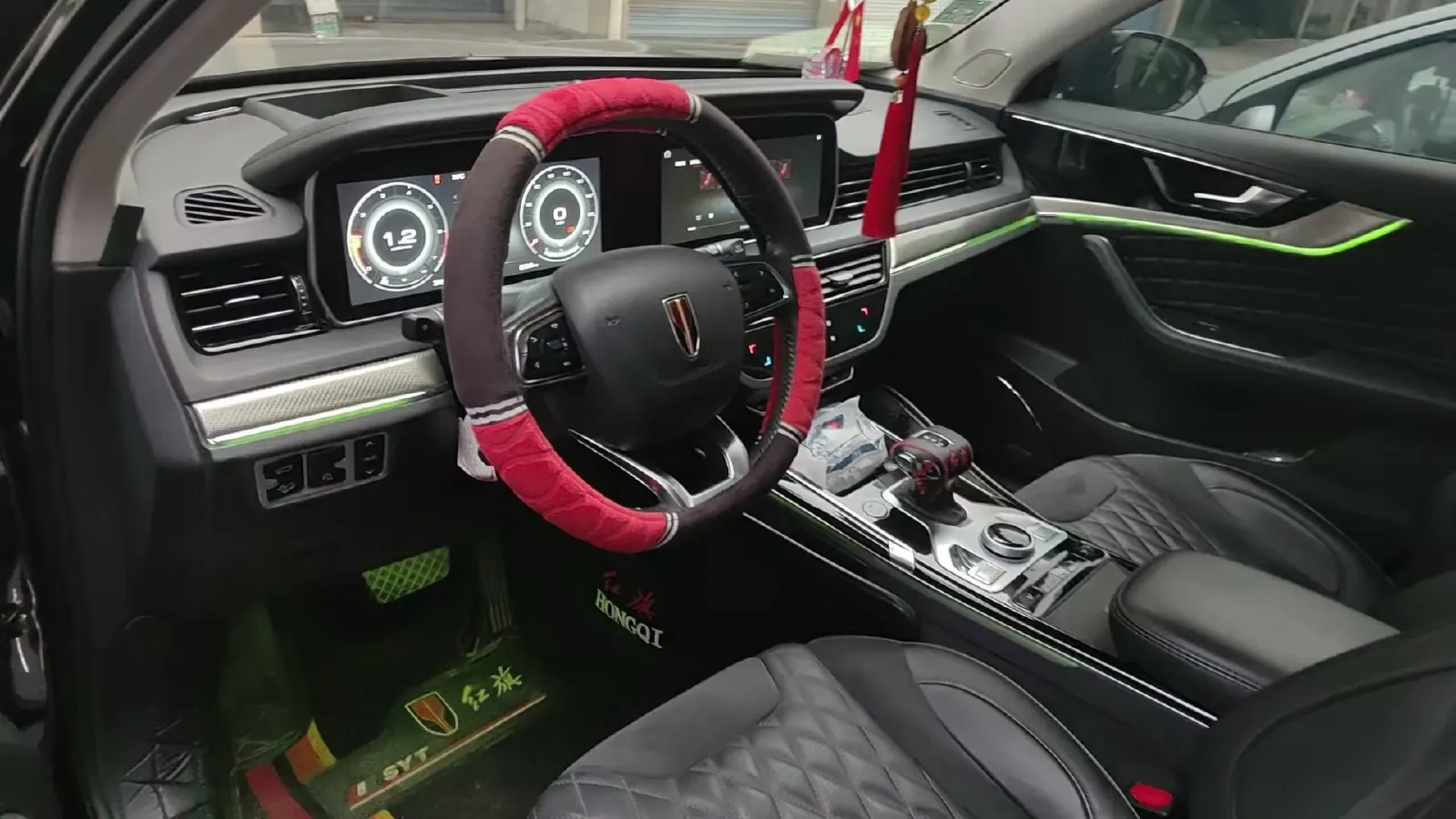 2019 HongQi HS5 2.0T 224HP L4 6AT,autocango,china used car exporter,china ev exporter,chinese used car exporter,chinese used ev exporter