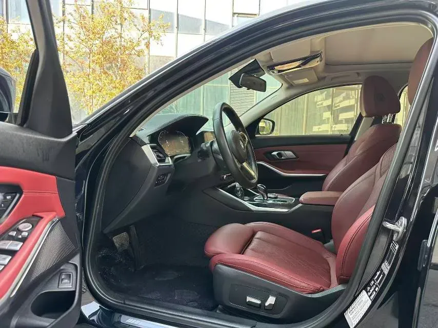 2022 BMW 3 Series 2.0T 184HP L4 8AT,autocango,china used car exporter,china ev exporter,chinese used car exporter,chinese used ev exporter