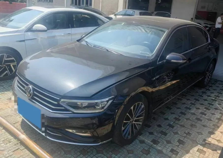 2020 Volkswagen Magotan 2.0T 186HP L4 7DCT,autocango,china used car exporter,china ev exporter,chinese used car exporter,chinese used ev exporter