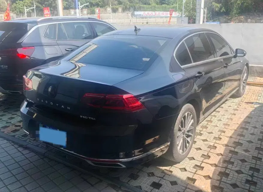 2020 Volkswagen Magotan 2.0T 186HP L4 7DCT,autocango,china used car exporter,china ev exporter,chinese used car exporter,chinese used ev exporter