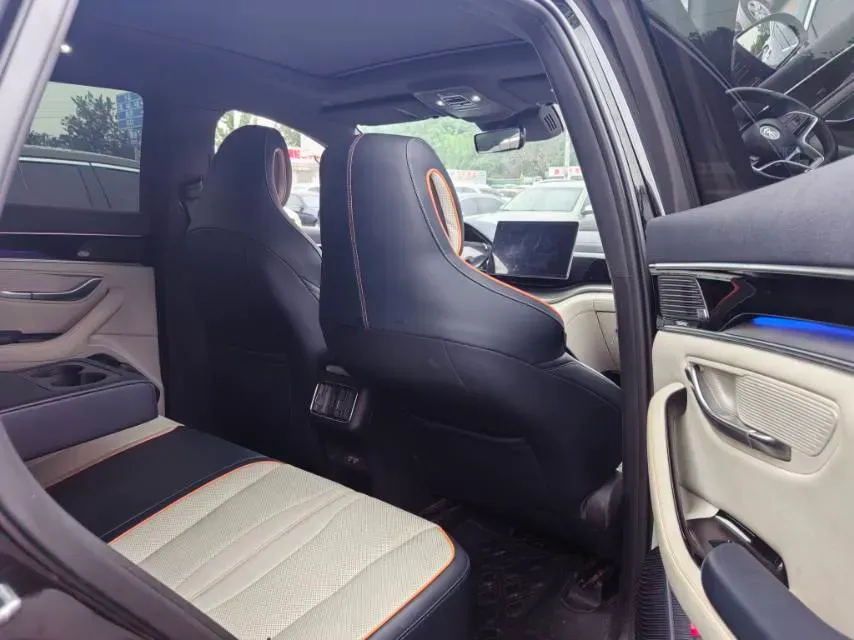 2021 Geely JiaJi 1.5T 177HP L3 7DCT PHEV 11.3KWH,autocango,china used car exporter,china ev exporter,chinese used car exporter,chinese used ev exporter