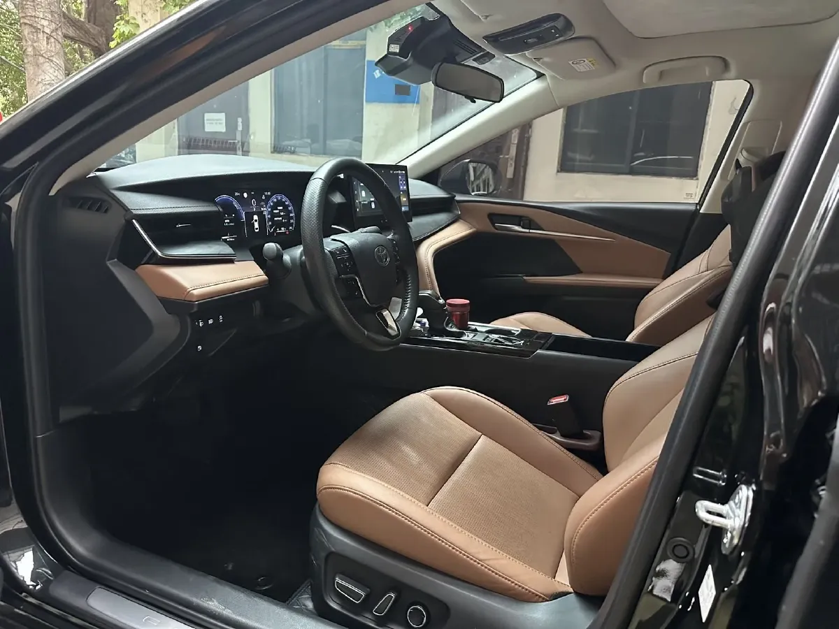 2024 Toyota Camry 2.0L 152HP L4 E-CVT Hybrid,autocango,china used car exporter,china ev exporter,chinese used car exporter,chinese used ev exporter