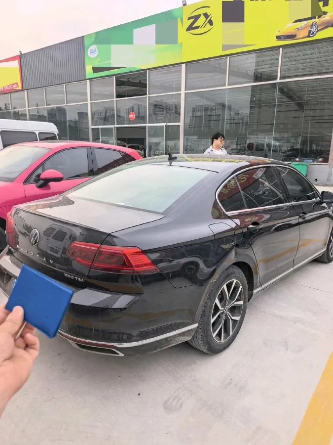 2020 Volkswagen Magotan 2.0T 186HP L4 7DCT,autocango,china used car exporter,china ev exporter,chinese used car exporter,chinese used ev exporter