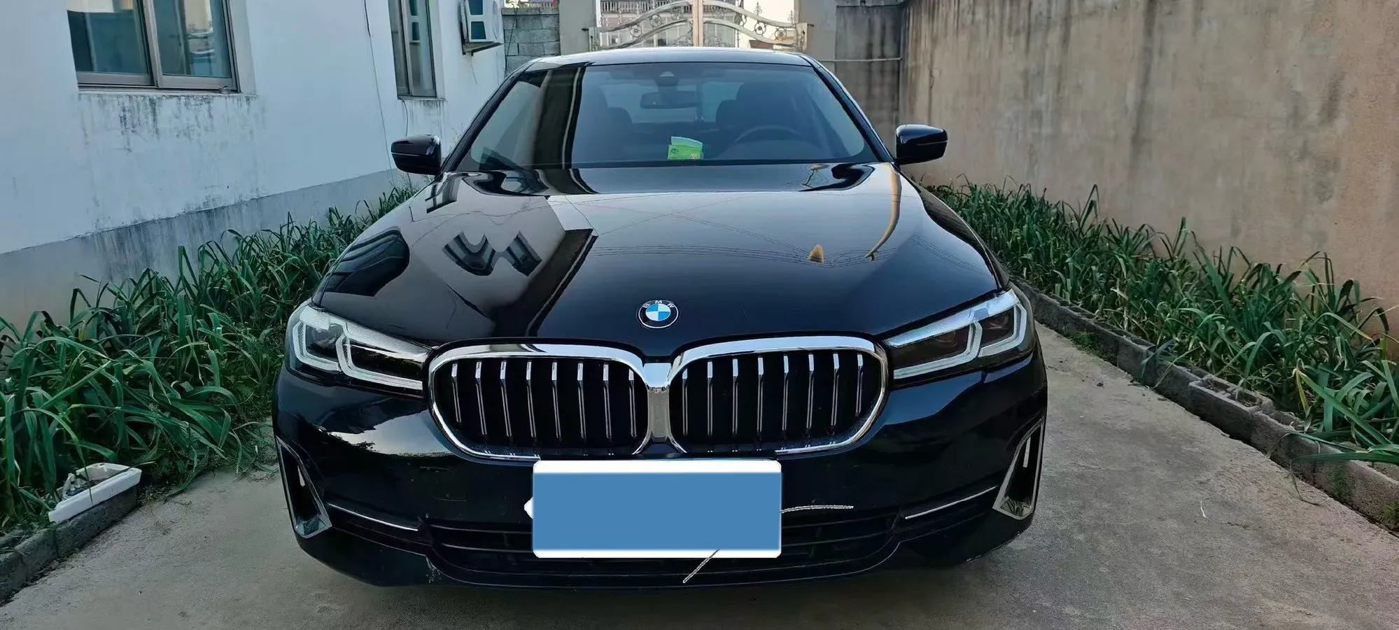 2022 BMW 5 Series 2.0T 184HP L4 8AT,autocango,china used car exporter,china ev exporter,chinese used car exporter,chinese used ev exporter