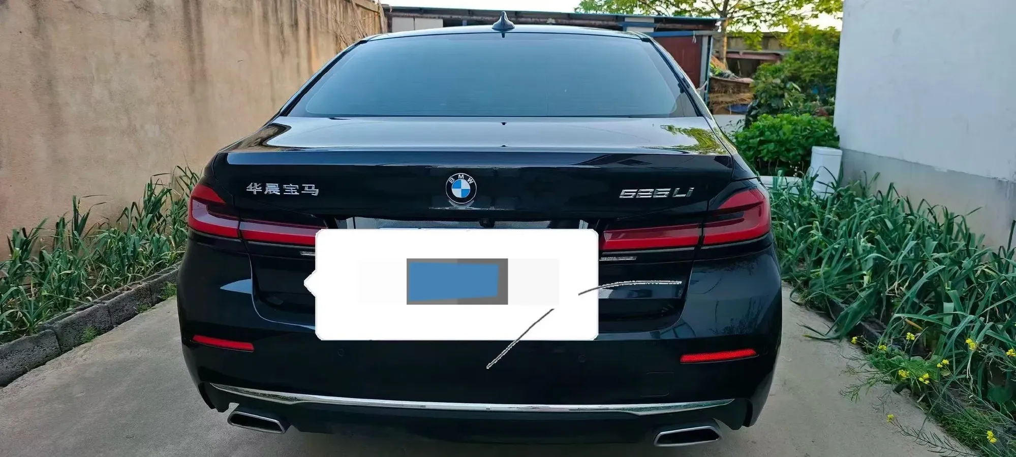 2022 BMW 5 Series 2.0T 184HP L4 8AT,autocango,china used car exporter,china ev exporter,chinese used car exporter,chinese used ev exporter