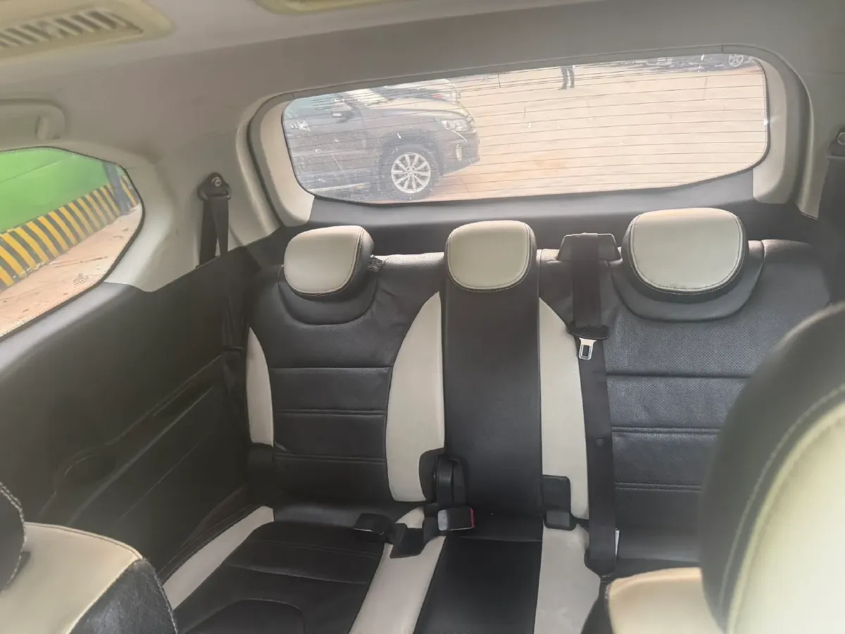 2017 BAIC WeiWang M60 1.5L 116HP L4 5MT,autocango,china used car exporter,china ev exporter,chinese used car exporter,chinese used ev exporter