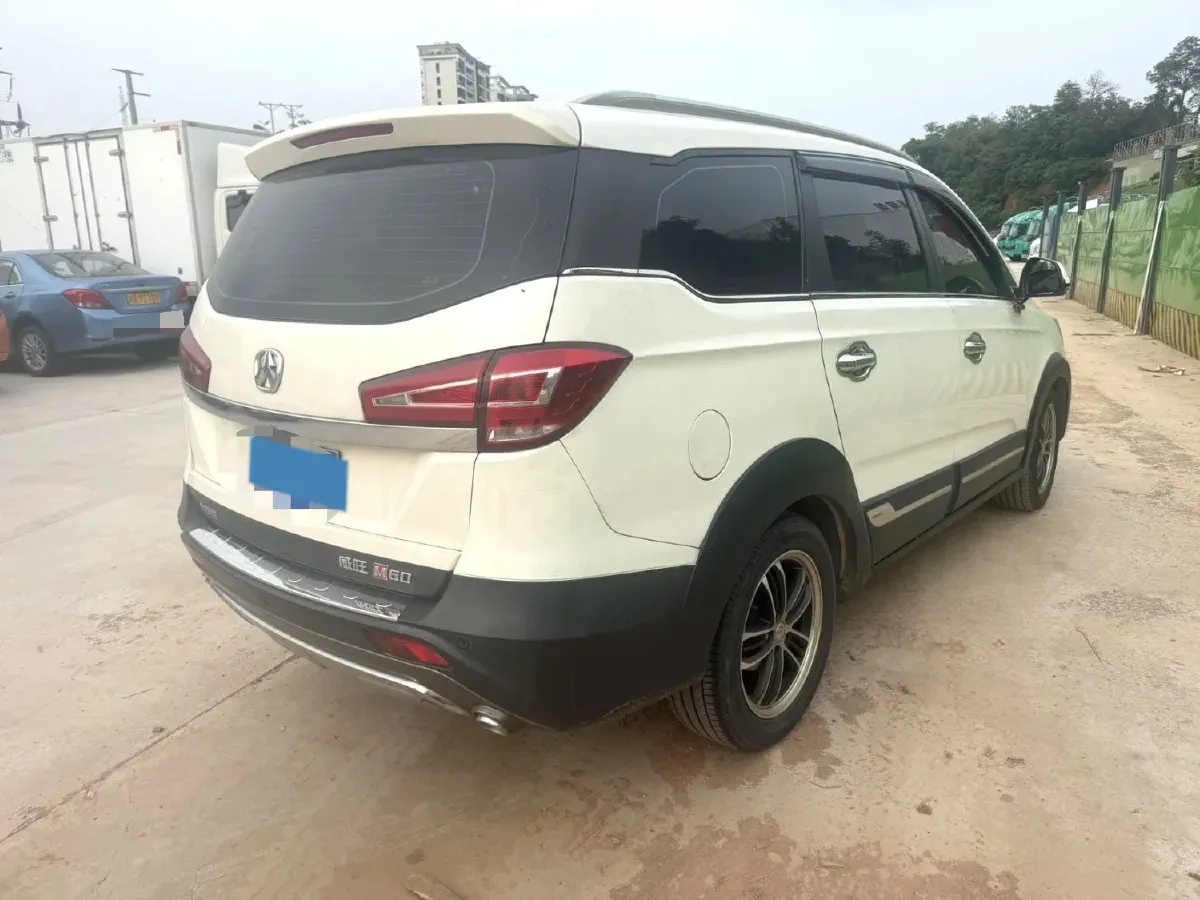 2017 BAIC WeiWang M60 1.5L 116HP L4 5MT,autocango,china used car exporter,china ev exporter,chinese used car exporter,chinese used ev exporter