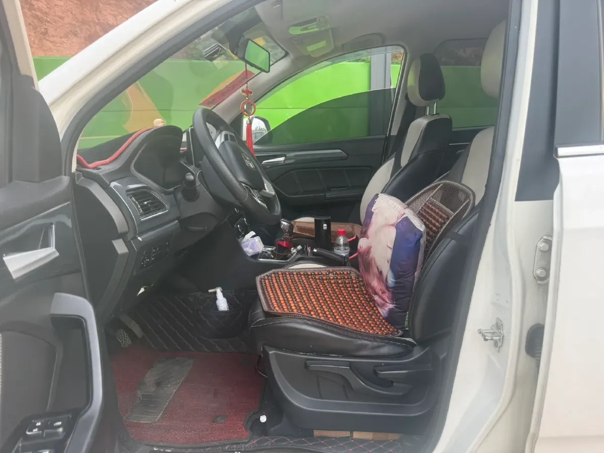 2017 BAIC WeiWang M60 1.5L 116HP L4 5MT,autocango,china used car exporter,china ev exporter,chinese used car exporter,chinese used ev exporter