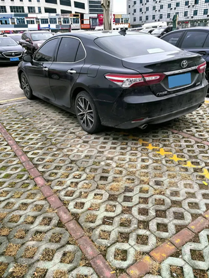 2021 Toyota Camry 2.5L 209HP L4 8AT,autocango,china used car exporter,china ev exporter,chinese used car exporter,chinese used ev exporter