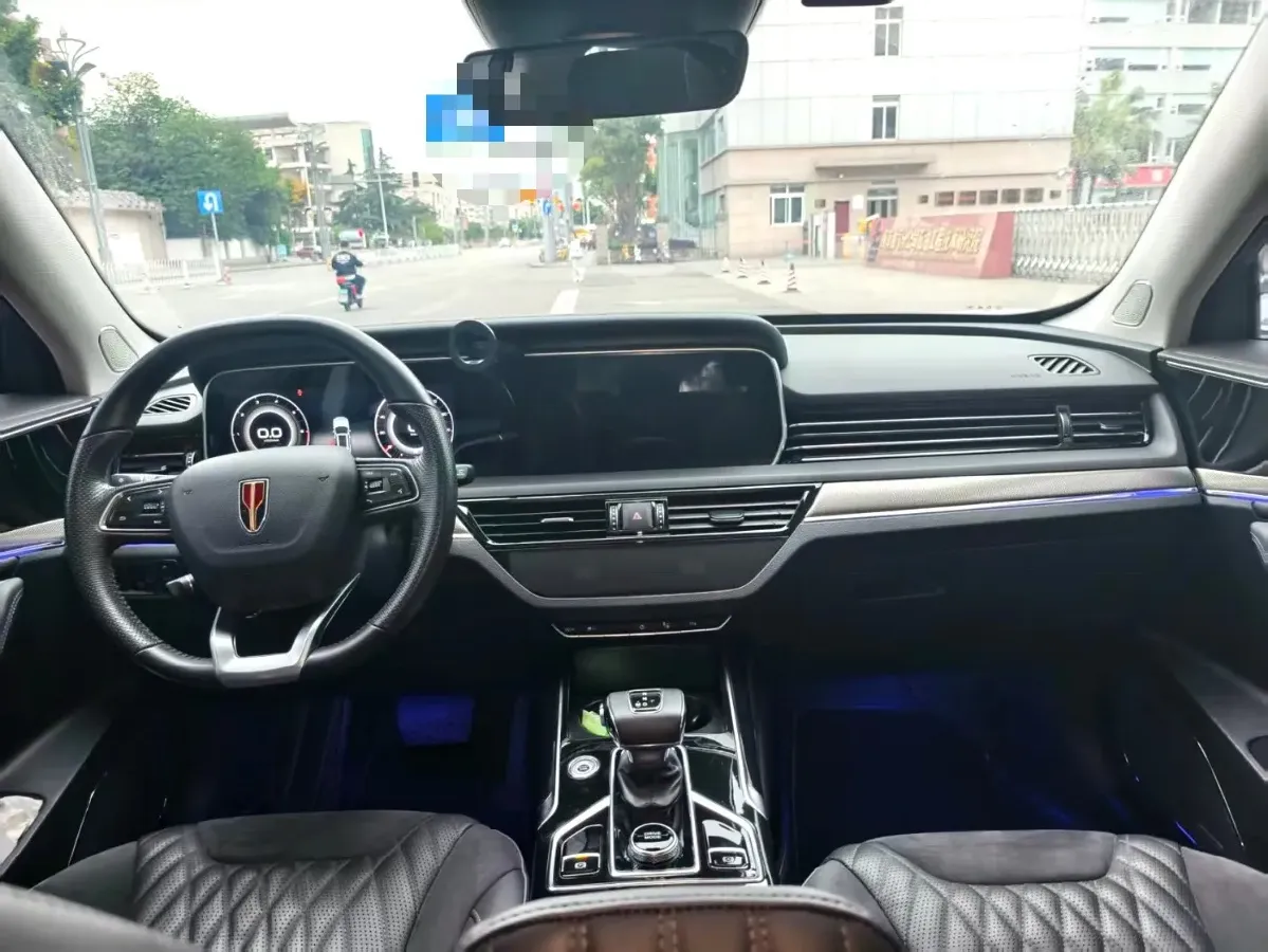 2022 HongQi HS5 2.0T 224HP L4 6AT,autocango,china used car exporter,china ev exporter,chinese used car exporter,chinese used ev exporter