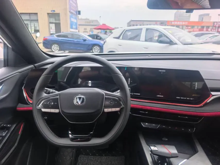 2025 ChangAn X5 PLUS 1.5T 188HP L4 7DCT,autocango,china used car exporter,china ev exporter,chinese used car exporter,chinese used ev exporter