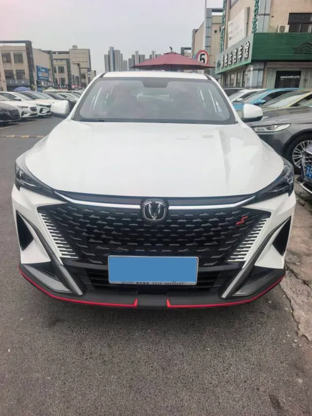 2025 ChangAn X5 PLUS 1.5T 188HP L4 7DCT,autocango,china used car exporter,china ev exporter,chinese used car exporter,chinese used ev exporter