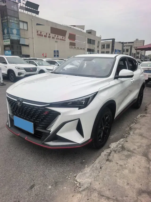 2025 ChangAn X5 PLUS 1.5T 188HP L4 7DCT,autocango,china used car exporter,china ev exporter,chinese used car exporter,chinese used ev exporter