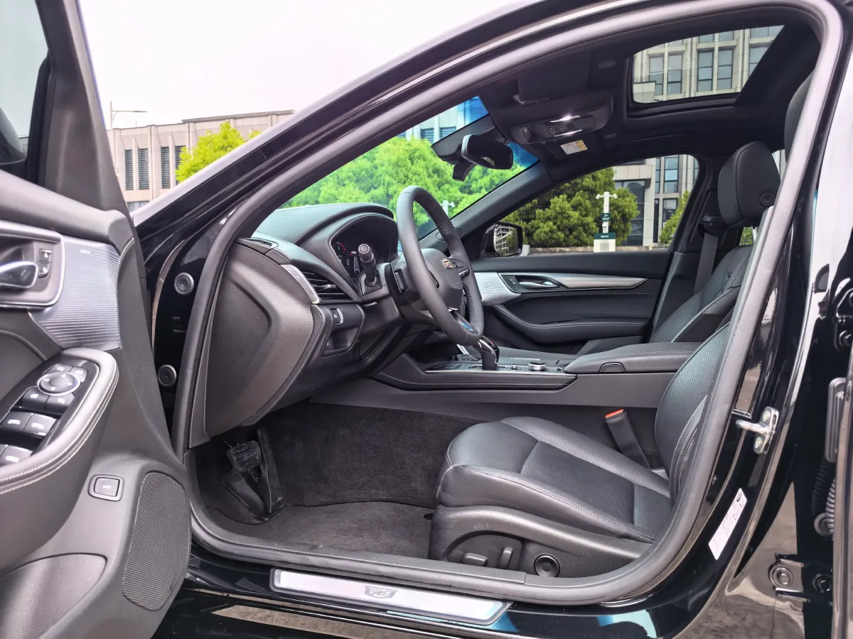 2023 Cadillac CT5 2.0T 237HP L4 10AT,autocango,china used car exporter,china ev exporter,chinese used car exporter,chinese used ev exporter