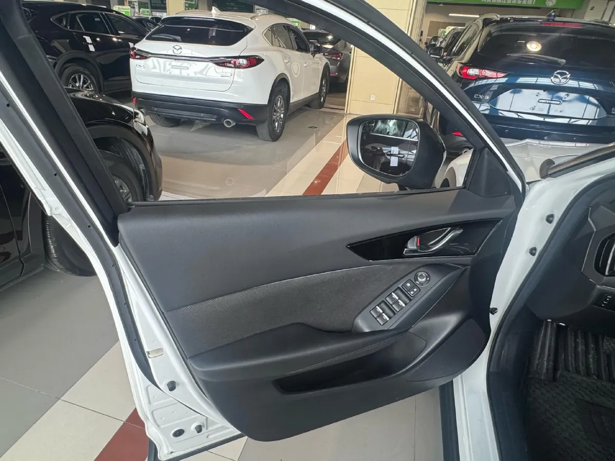 2021 Mazda CX-4 2.0L 158HP L4 6AT,autocango,china used car exporter,china ev exporter,chinese used car exporter,chinese used ev exporter