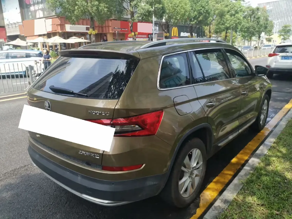 2018 Skoda Kodiak 2.0T 186HP L4 7DCT,autocango,china used car exporter,china ev exporter,chinese used car exporter,chinese used ev exporter