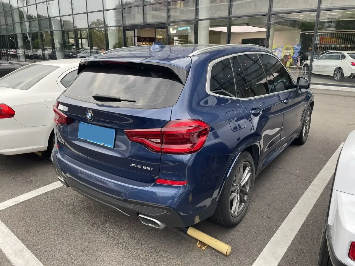 2021 BMW X3 2.0T 184HP L4 8AT,autocango,china used car exporter,china ev exporter,chinese used car exporter,chinese used ev exporter