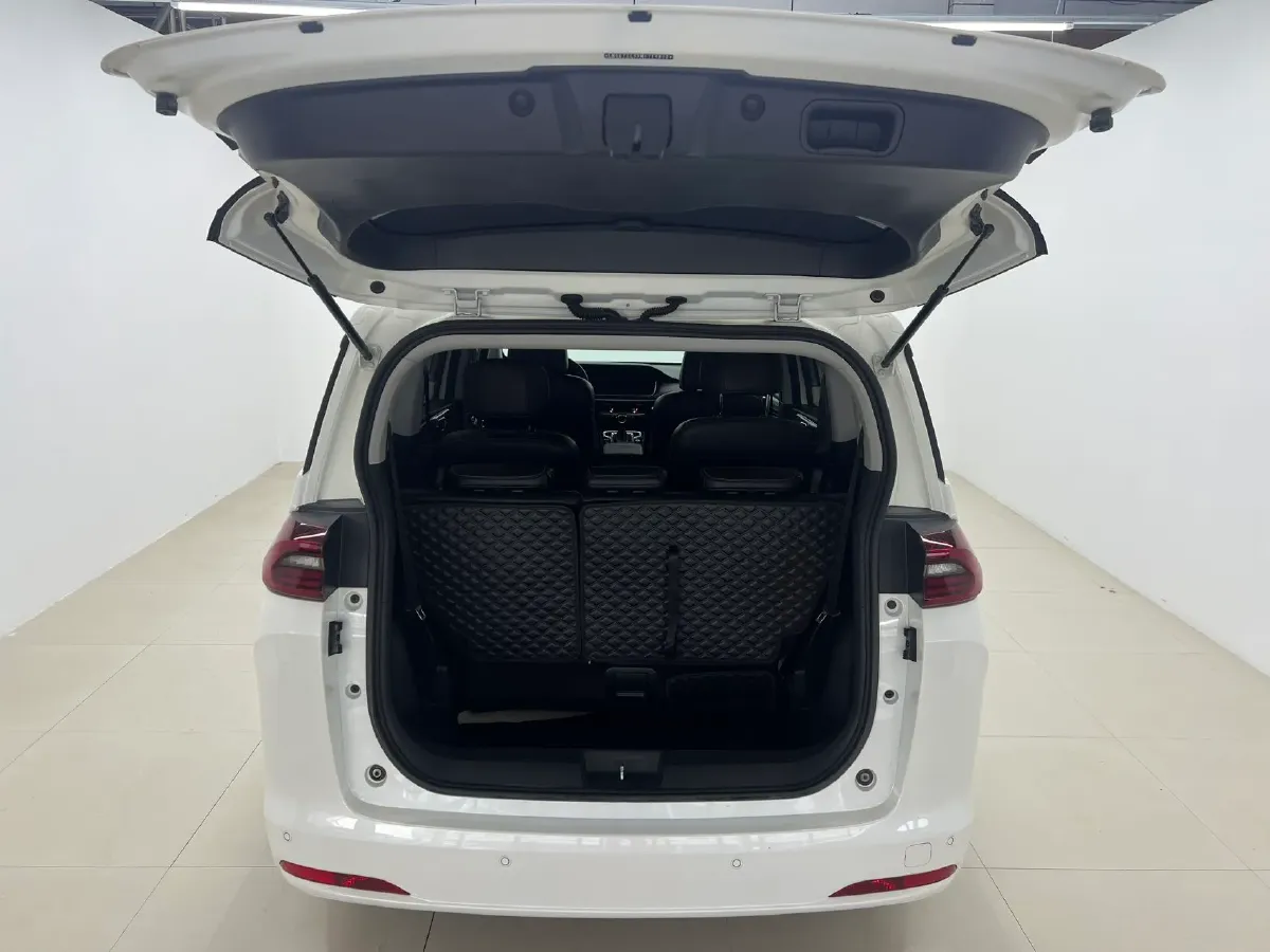 2021 GAC Trumpchi M6 1.5T 169HP L4 7DCT,autocango,china used car exporter,china ev exporter,chinese used car exporter,chinese used ev exporter