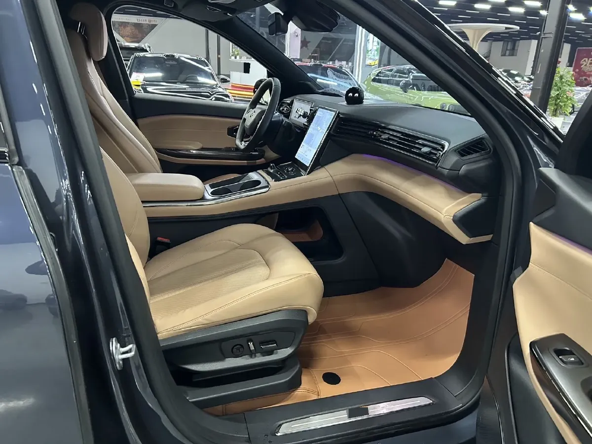 2020 Lexus NX 2.5L 155HP L4 E-CVT Hybrid,autocango,china used car exporter,china ev exporter,chinese used car exporter,chinese used ev exporter