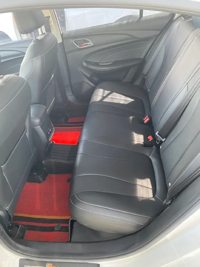 2020 Roewe i5 1.5L 120HP L4 CVT,autocango,china used car exporter,china ev exporter,chinese used car exporter,chinese used ev exporter