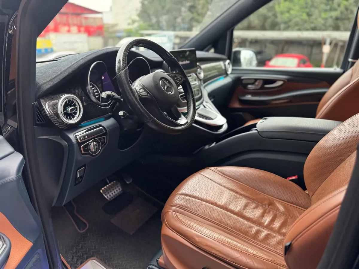 2020 Mercedes-Benz V Class 2.0T 211HP L4 9AT,autocango,china used car exporter,china ev exporter,chinese used car exporter,chinese used ev exporter