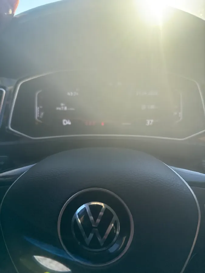 2022 Volkswagen T-Roc 1.4T 150HP L4 7DCT,autocango,china used car exporter,china ev exporter,chinese used car exporter,chinese used ev exporter