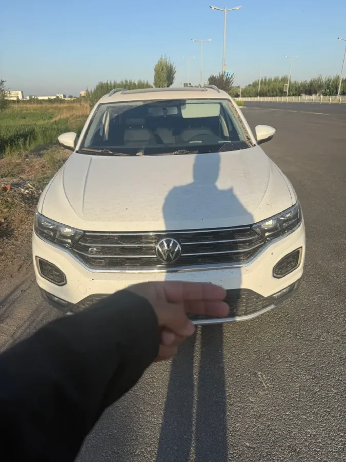 2022 Volkswagen T-Roc 1.4T 150HP L4 7DCT,autocango,china used car exporter,china ev exporter,chinese used car exporter,chinese used ev exporter