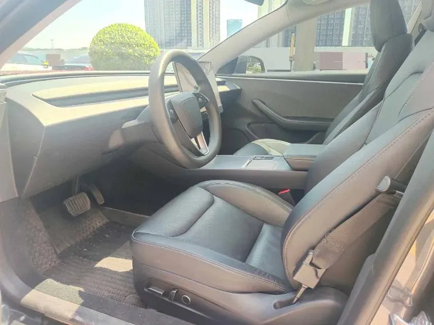 2025 Tesla Model 3 BEV 62.5KWH,autocango,china used car exporter,china ev exporter,chinese used car exporter,chinese used ev exporter