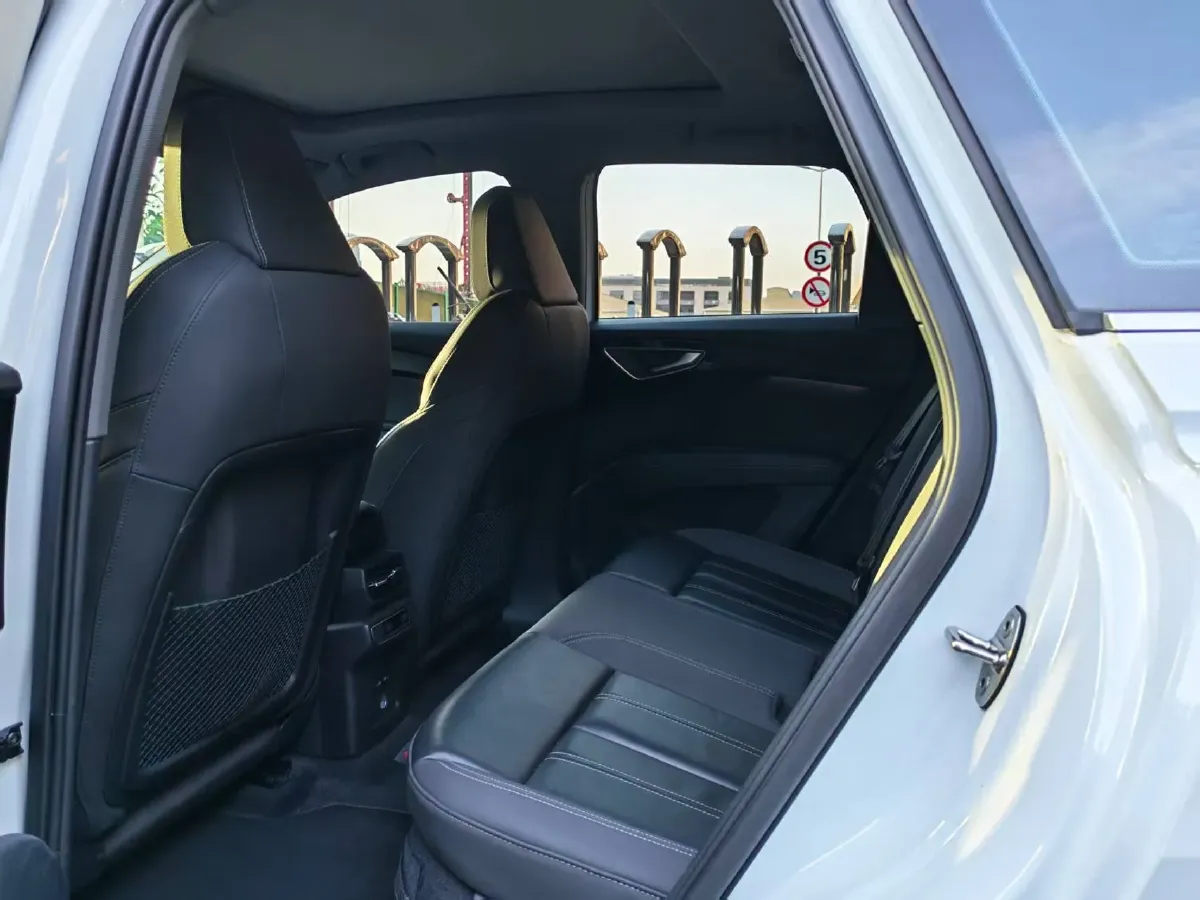 2023 Audi Q4 e-tron BEV 84.8KWH,autocango,china used car exporter,china ev exporter,chinese used car exporter,chinese used ev exporter