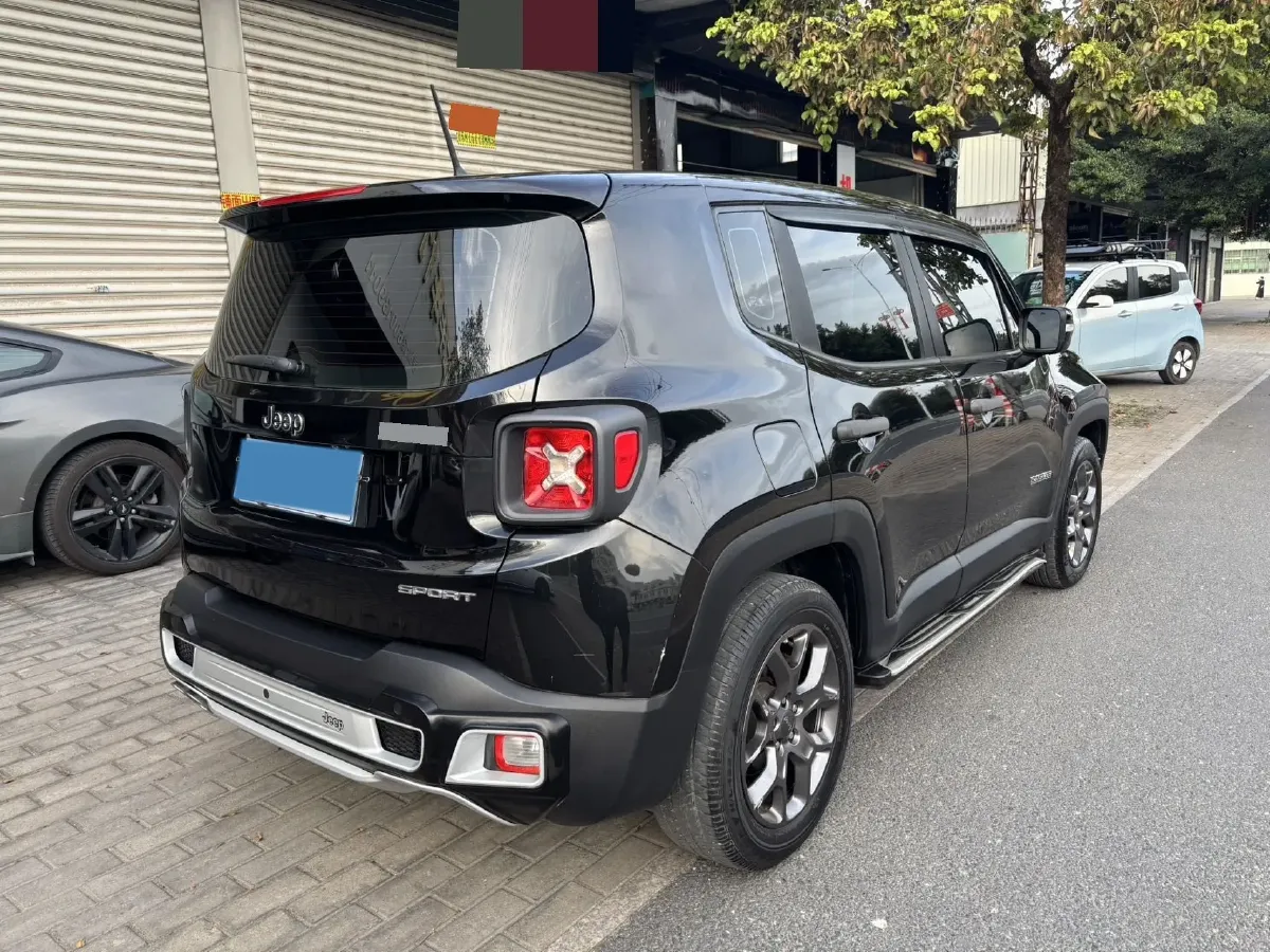 2017 Jeep Renegade 1.4T 150HP L4 7DCT,autocango,china used car exporter,china ev exporter,chinese used car exporter,chinese used ev exporter