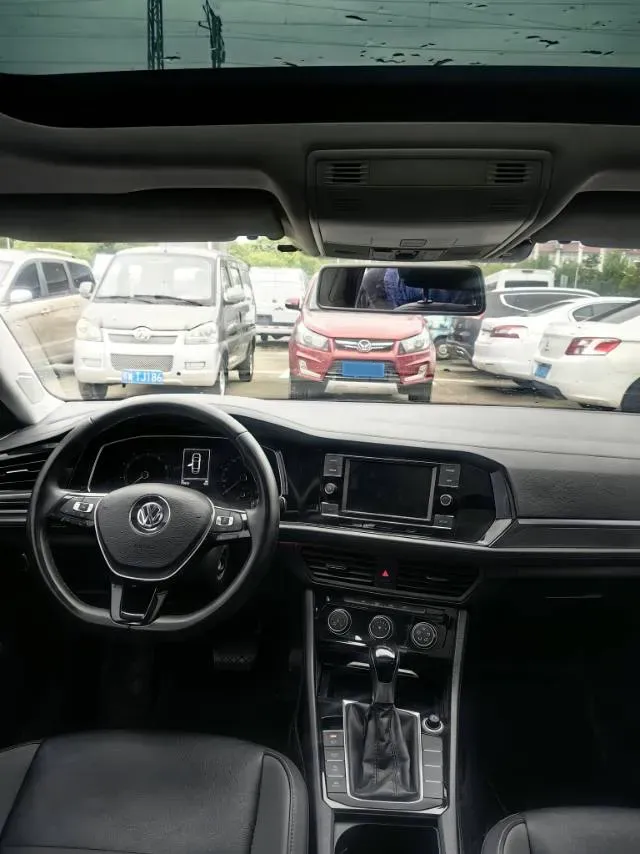 2019 Kia K5 2.0L 161HP L4 6AT,autocango,china used car exporter,china ev exporter,chinese used car exporter,chinese used ev exporter