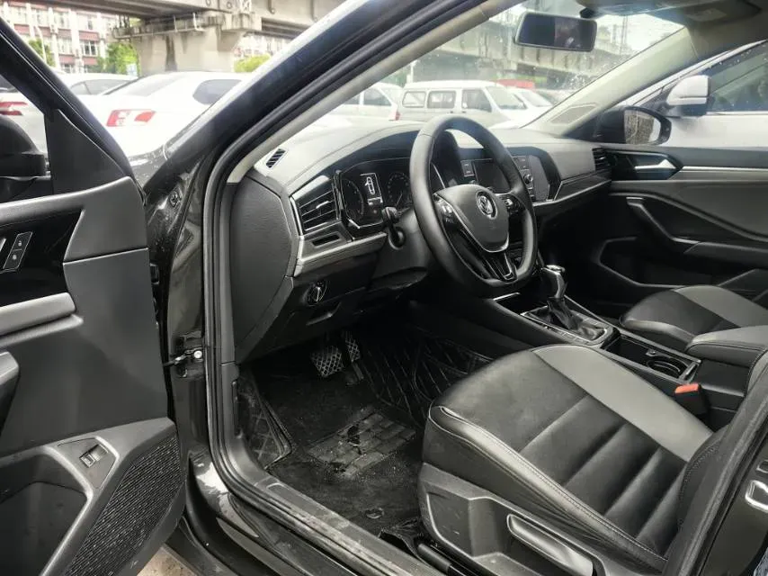 2019 Kia K5 2.0L 161HP L4 6AT,autocango,china used car exporter,china ev exporter,chinese used car exporter,chinese used ev exporter