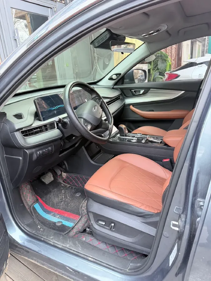 2021 Chery Tiggo 8 Plus 1.6T 197HP L4 7DCT,autocango,china used car exporter,china ev exporter,chinese used car exporter,chinese used ev exporter