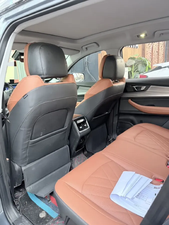 2021 Chery Tiggo 8 Plus 1.6T 197HP L4 7DCT,autocango,china used car exporter,china ev exporter,chinese used car exporter,chinese used ev exporter