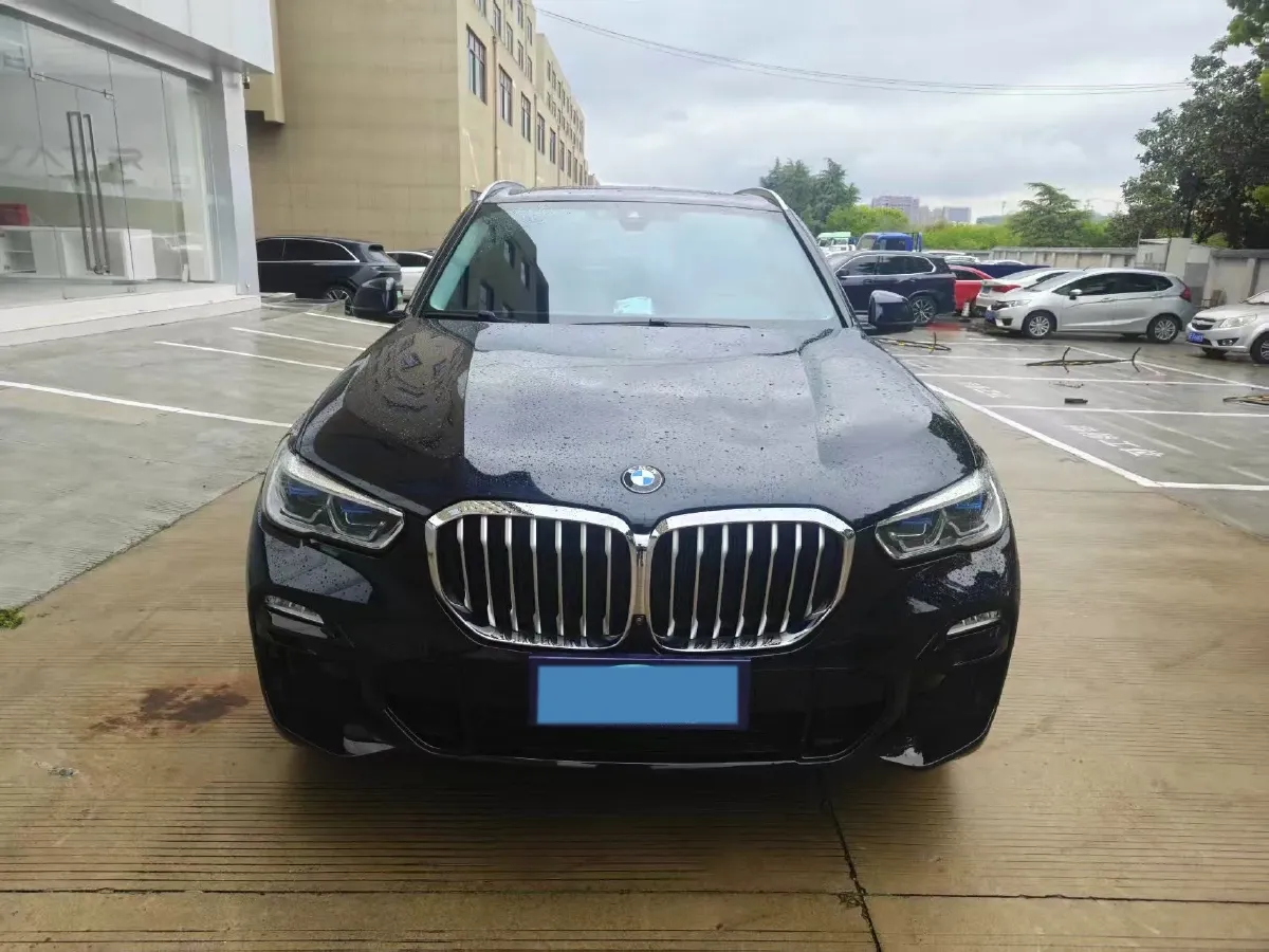 2020 BMW X5 3.0T 340HP L6 8AT,autocango,china used car exporter,china ev exporter,chinese used car exporter,chinese used ev exporter