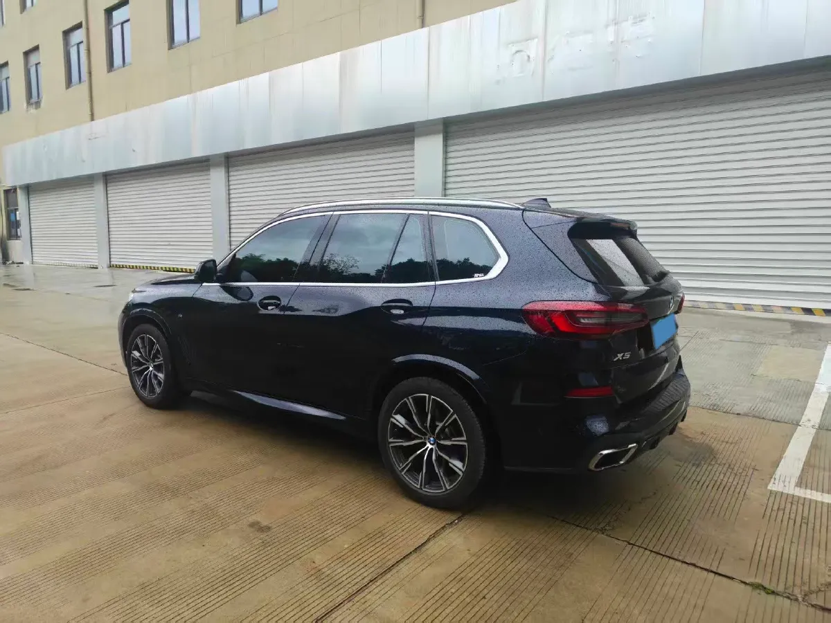2020 BMW X5 3.0T 340HP L6 8AT,autocango,china used car exporter,china ev exporter,chinese used car exporter,chinese used ev exporter
