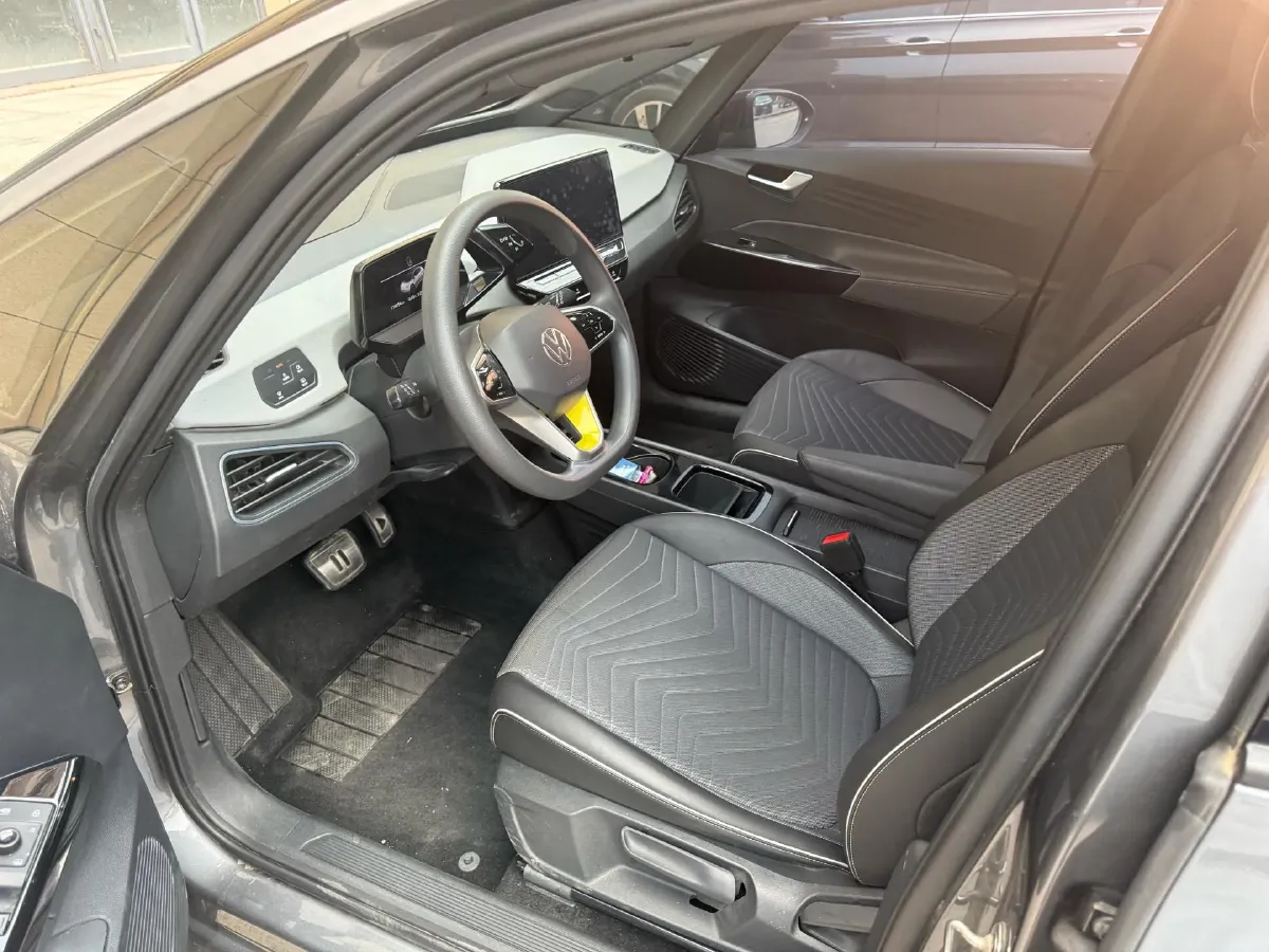 2024 Volkswagen ID.3 BEV 52.8KWH,autocango,china used car exporter,china ev exporter,chinese used car exporter,chinese used ev exporter