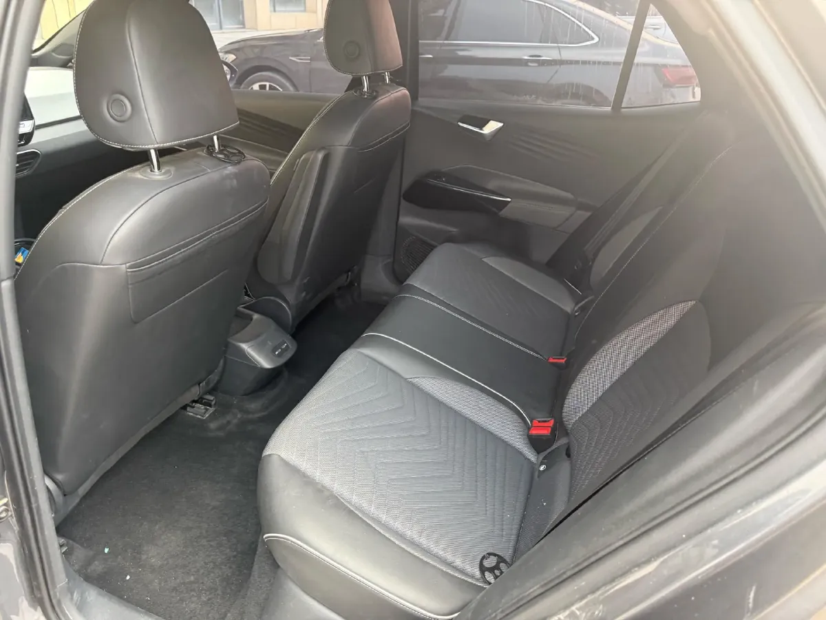 2024 Volkswagen ID.3 BEV 52.8KWH,autocango,china used car exporter,china ev exporter,chinese used car exporter,chinese used ev exporter