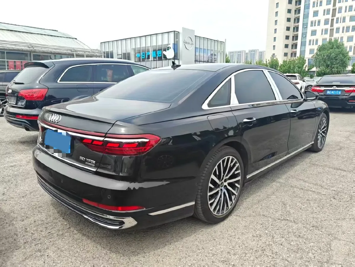 2025 Audi A8 3.0T 286HP V6 8AT,autocango,china used car exporter,china ev exporter,chinese used car exporter,chinese used ev exporter