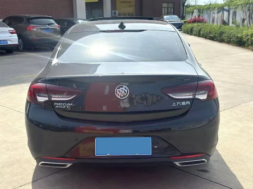 2021 Buick Regal 1.5T 169HP L4 9AT,autocango,china used car exporter,china ev exporter,chinese used car exporter,chinese used ev exporter