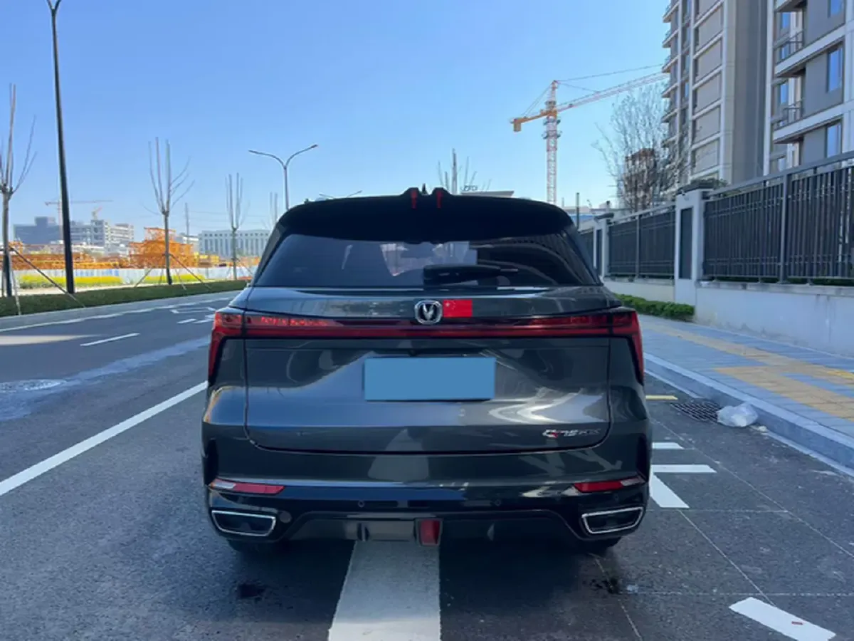 2022 ChangAn CS75 Plus 1.5T 188HP L4 8AT,autocango,china used car exporter,china ev exporter,chinese used car exporter,chinese used ev exporter