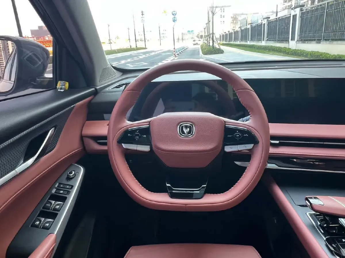 2022 ChangAn CS75 Plus 1.5T 188HP L4 8AT,autocango,china used car exporter,china ev exporter,chinese used car exporter,chinese used ev exporter