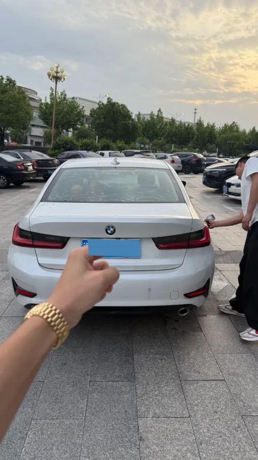 2021 BMW 3 Series 2.0T 156HP L4 8AT,autocango,china used car exporter,china ev exporter,chinese used car exporter,chinese used ev exporter