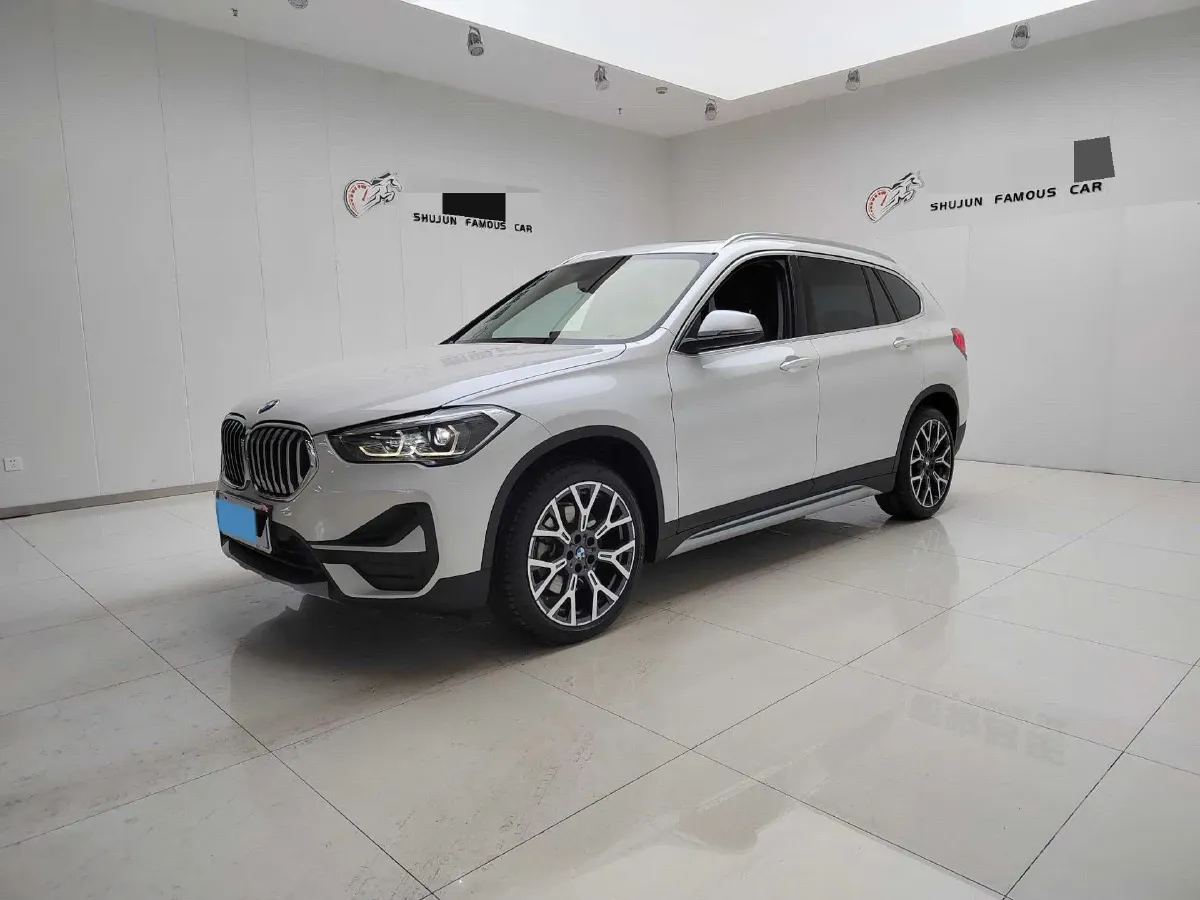 2022 BMW X1 2.0T 192HP L4 7DCT,autocango,china used car exporter,china ev exporter,chinese used car exporter,chinese used ev exporter